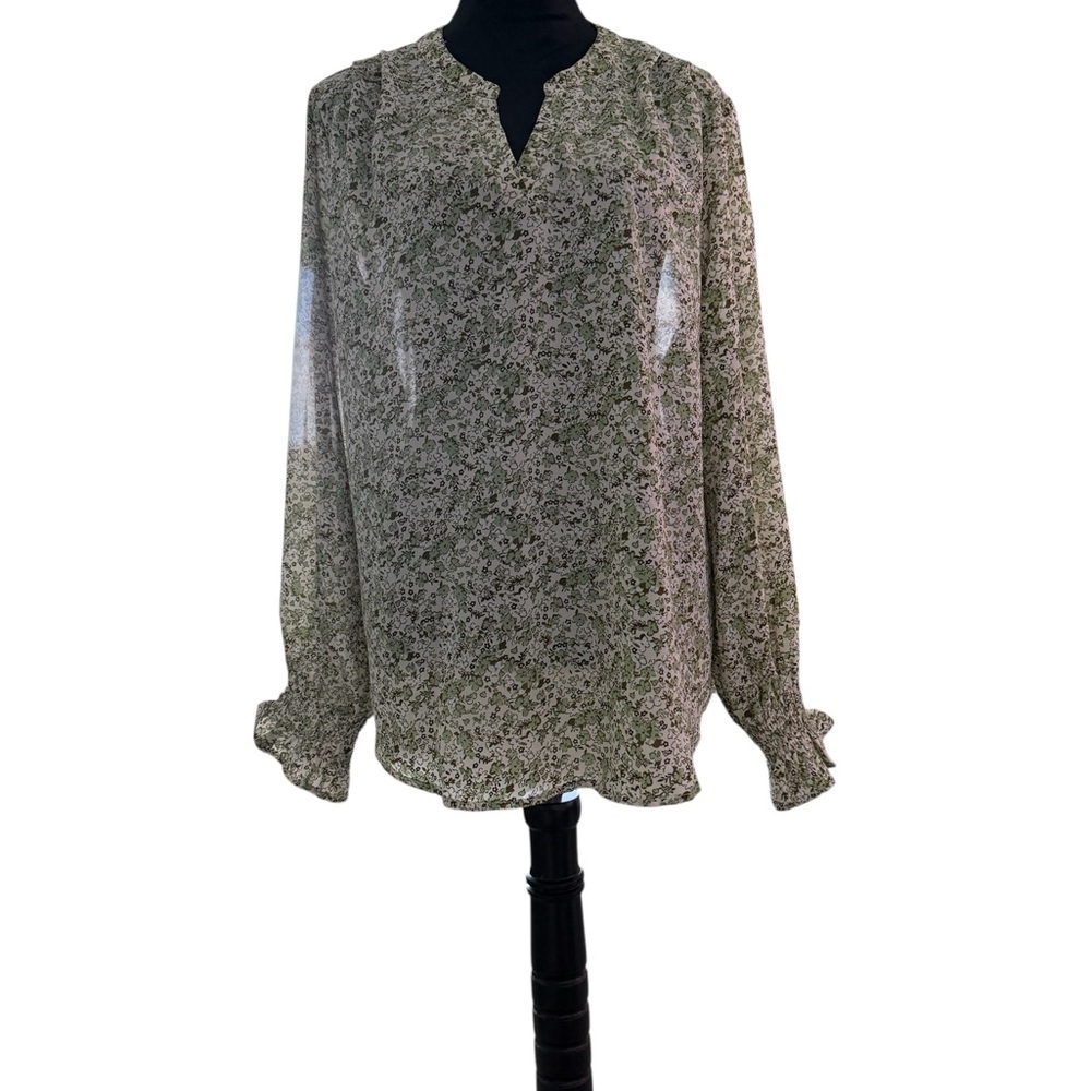 Floral Green Women's Top‎ New Without Tags Amazon size xl